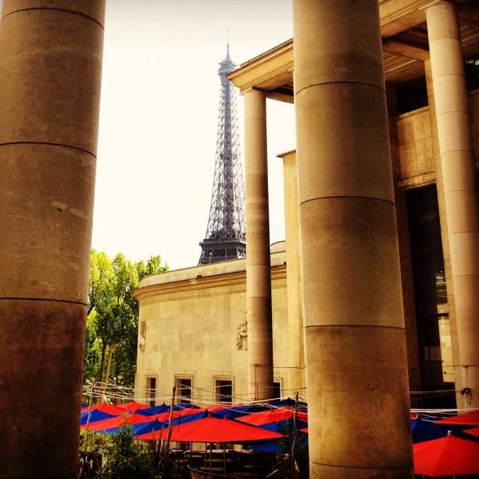eiffel tower from afar