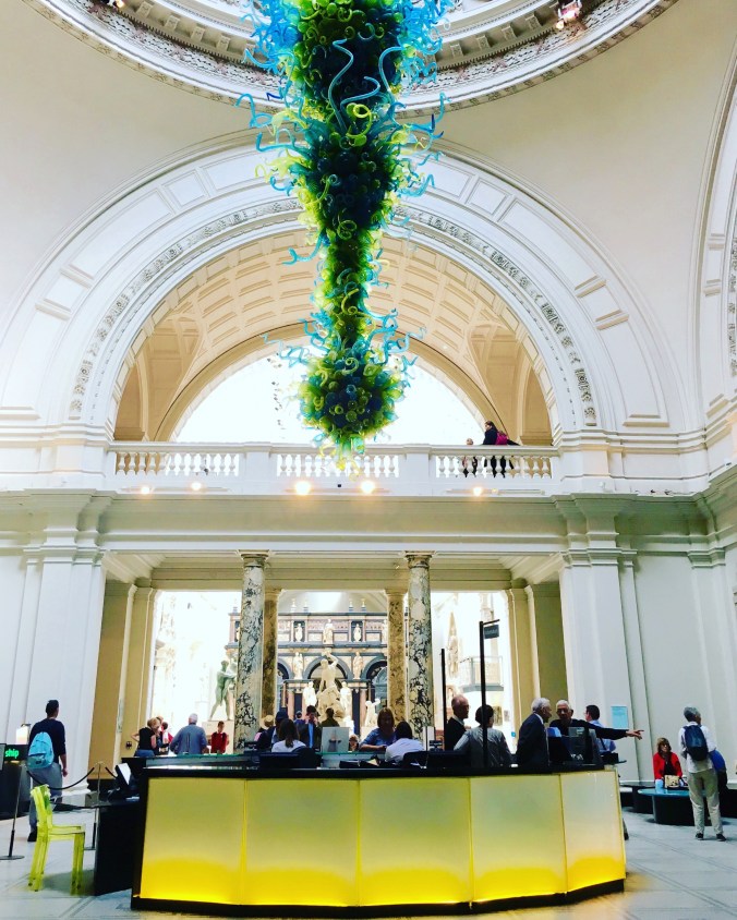 v and a museum lobby