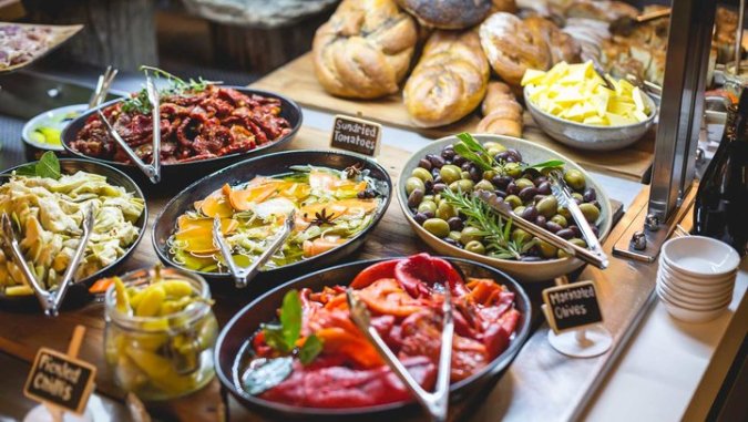 walter-peak-high-country-farm-and-gourmet-bbq-lunch---real-journeys