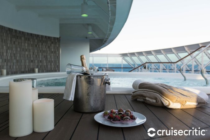 nights-in-private-places-experience--v14102947-cc-720